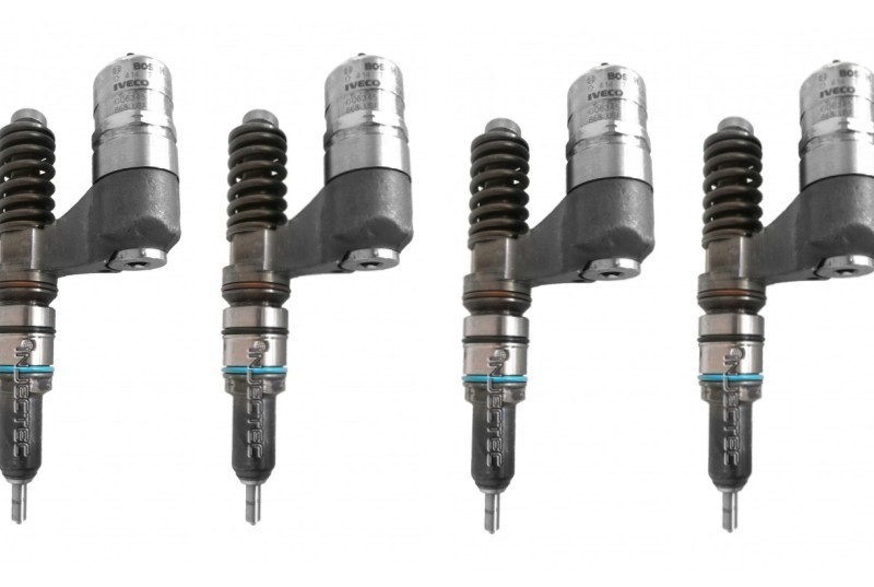 Bosch Satz 4 Stück Einspritzdüsen 0414701006