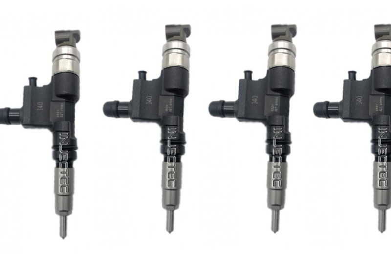 Denso Satz 4 Stück Einspritzdüsen 23670E0190