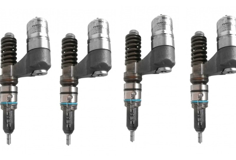 Bosch Satz 4 Stück Einspritzdüsen 0986441020